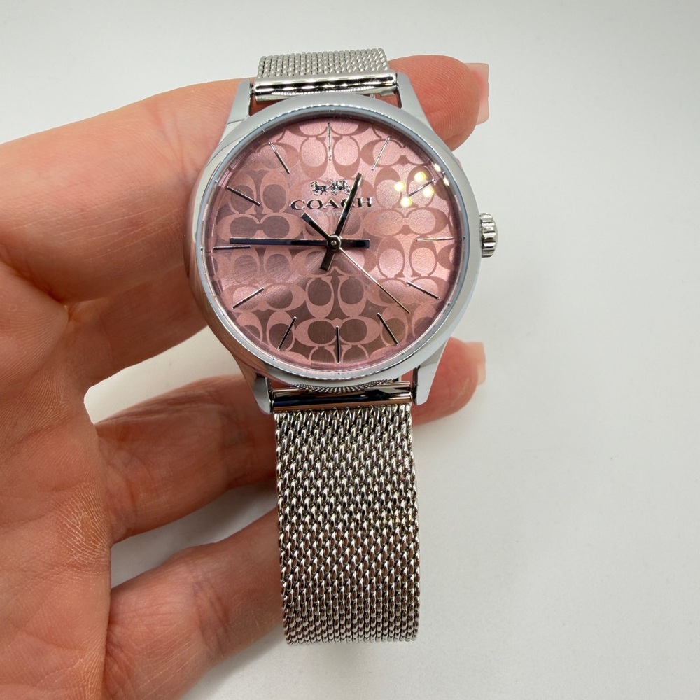 LIKE NEW! 32mm Coach Ruby Quartz Pink Signature Ladies Signature Watch 14000067!